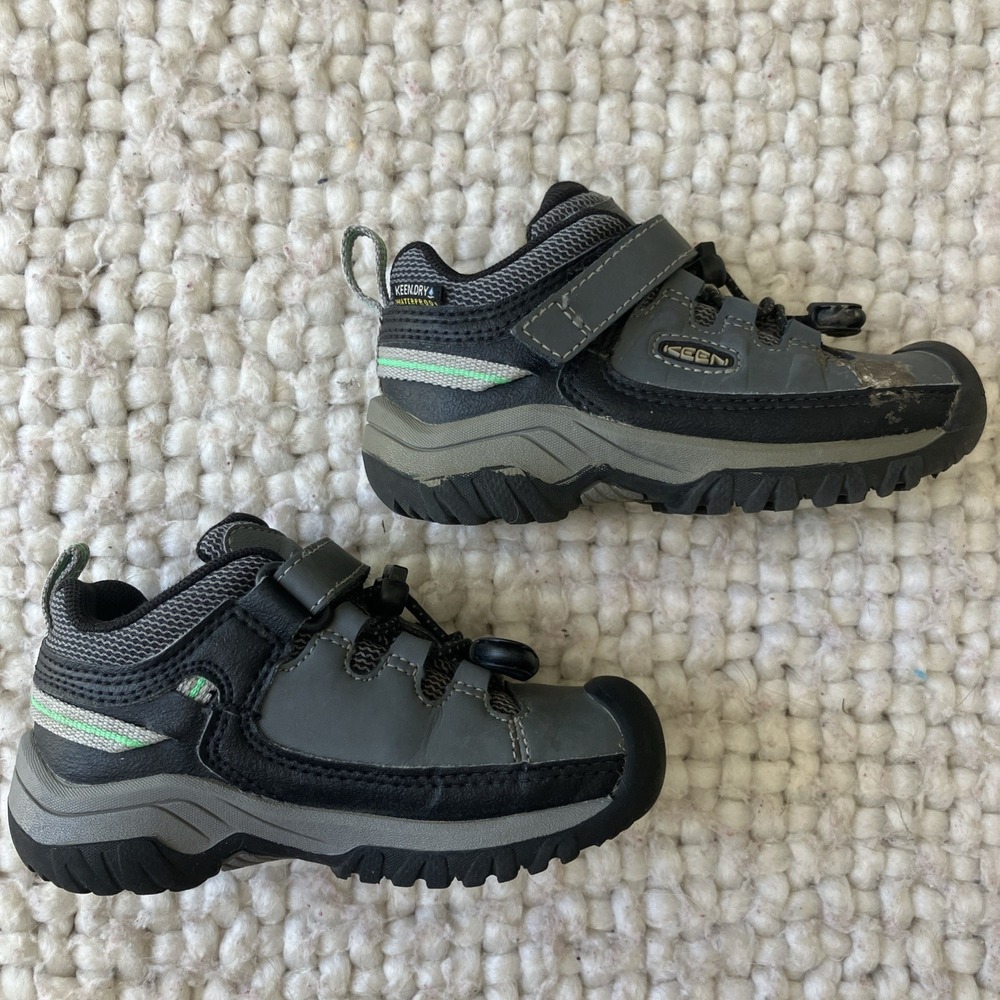 Keen Targhee Low Waterproof Kids Hiking Shoes \ 1020124 Size 8 C Gray Sneakers